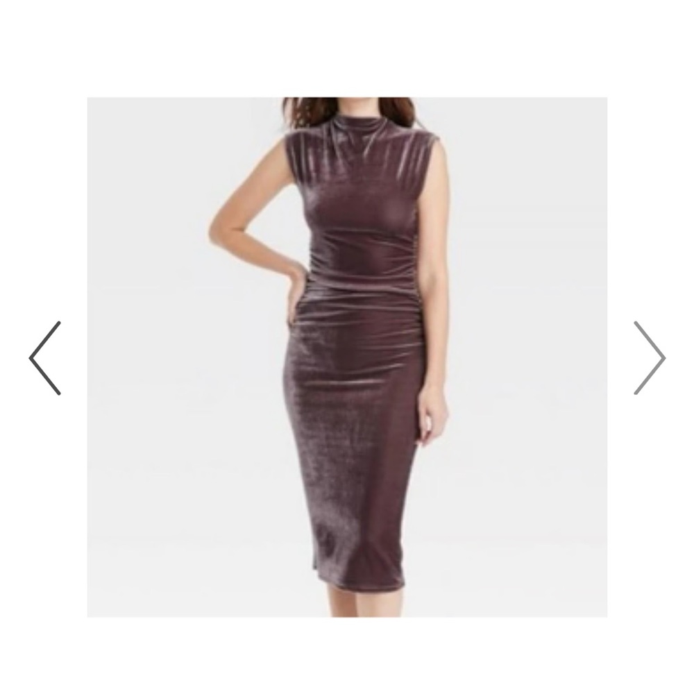 Elegant Velvet Midi Dress - Purple